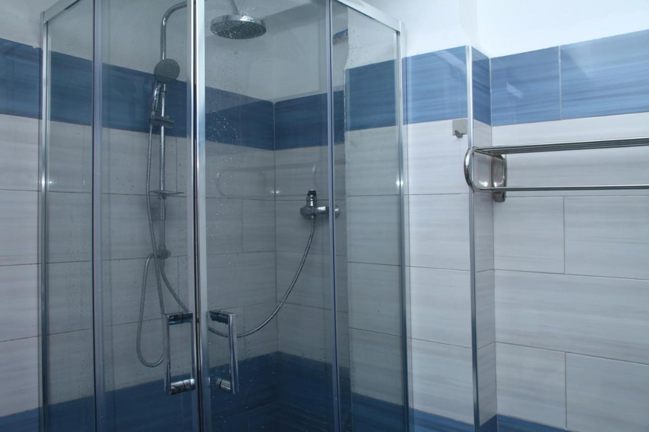 Old Town Boulevard Apartment In City Center Durrës Buitenkant foto